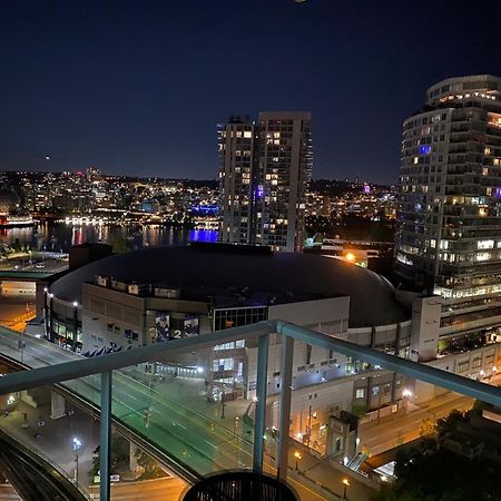 Beautiful Bright Modern Condo With Water View And Ac In Dt Vancouver 2Br,3Bd,2Bt Sleeps 6 Guests Free Parking Netflix Included Exteriér fotografie